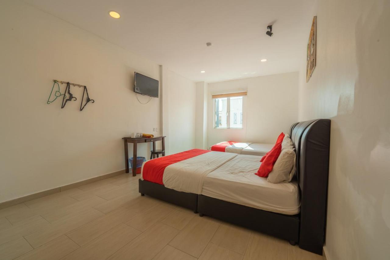 Mary J Hotel Family 10 Pax Room 哥打巴鲁 外观 照片